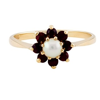 9ct Gold Vintage Garnet / Pearl Cluster Ring Size S